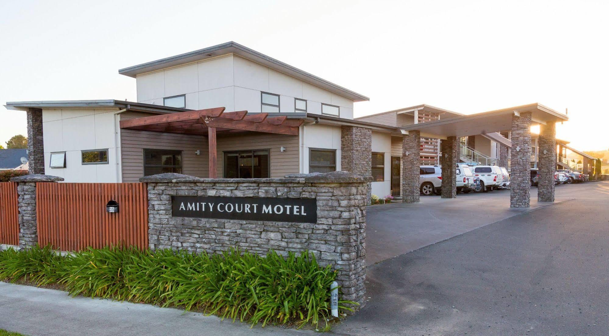 Amity Court Motel Стратфорд Екстериор снимка